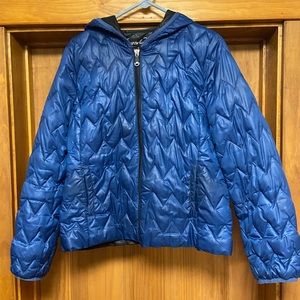 Kenneth Cole Women’s Short Puffer Jacket with Hood (size L)